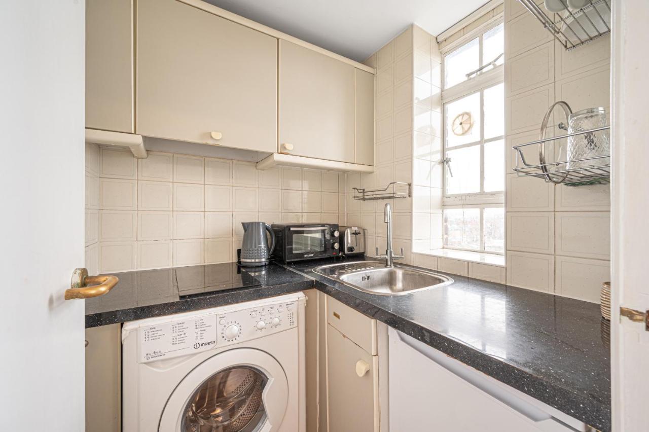 South Kensington Excellent Location Studio At Chelsea Cloister Hotel London Bagian luar foto